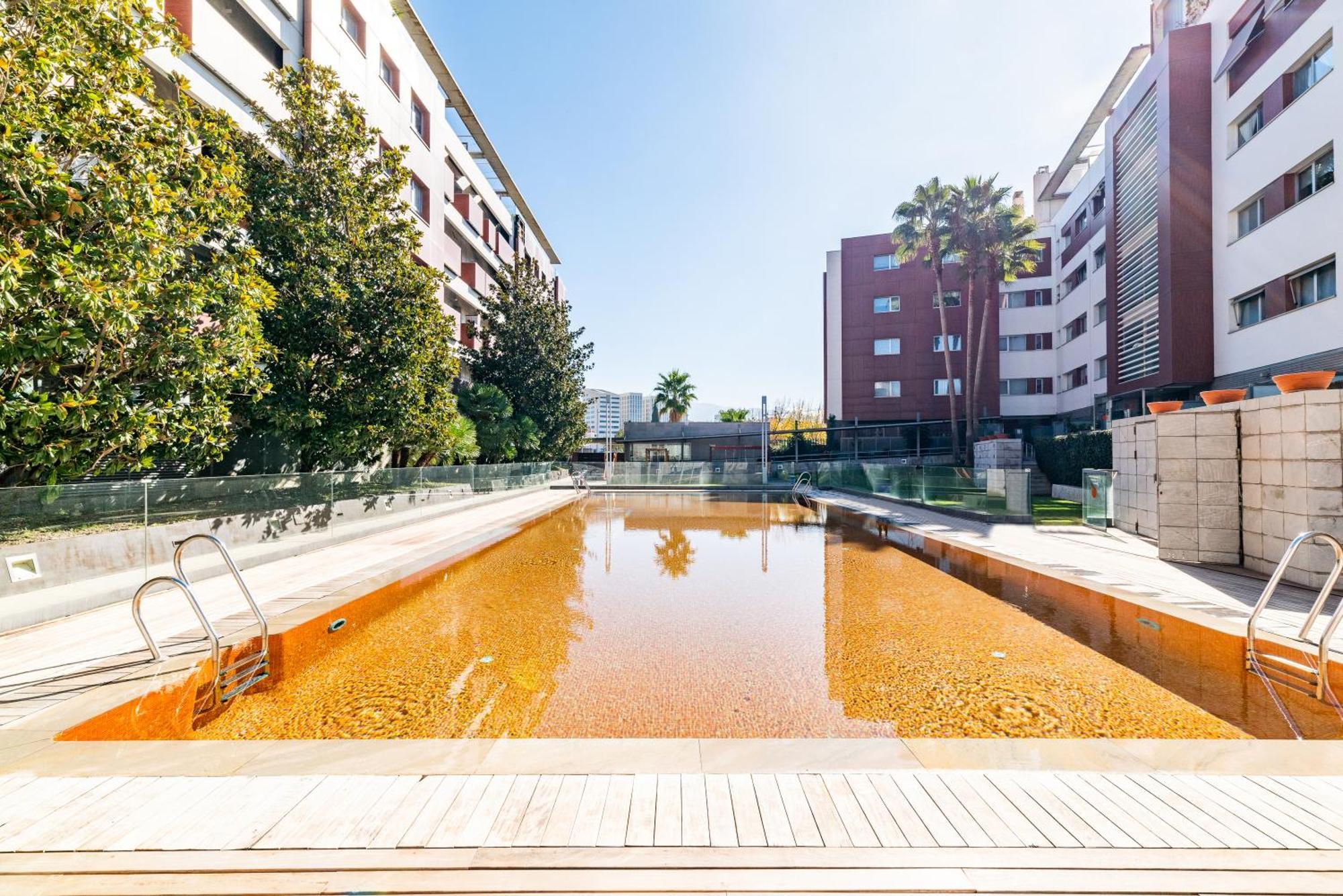 Tuguest Avenida De La Investigacion - Free Parking Apartment Granada Bagian luar foto